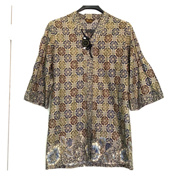 Handcrafted Batik Cotton Blouse - Picture 1 of 7